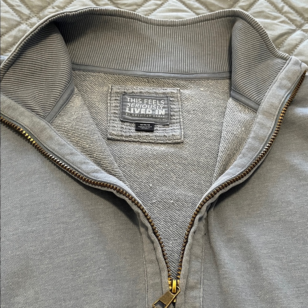 American Eagle Pullover - image 5